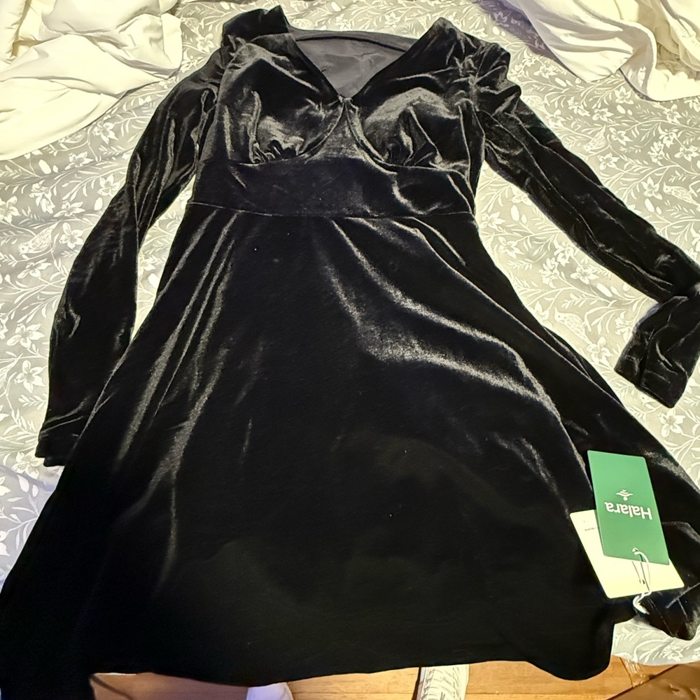 HALARA Black Velvet Long-Sleeve Fit-and-Flare Dress with easy peasy shorts. D20